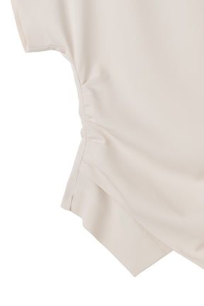  [Ships in last July] [Essentia] Asymmetric-Hem Gathered Top