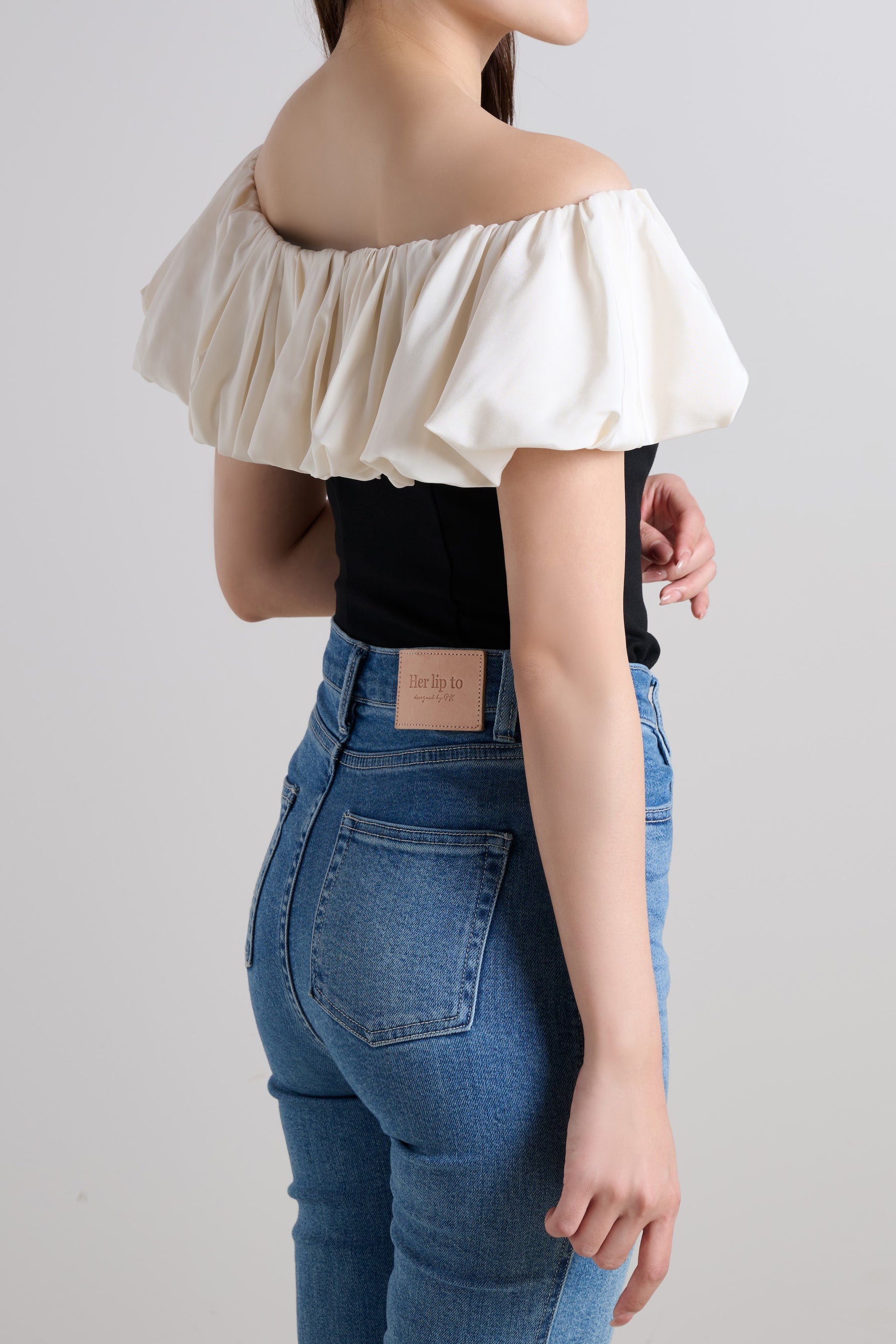 Sia Off-the-Shoulder Top