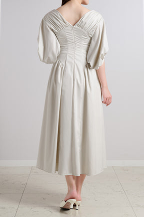 ［Essentia］Gathered Sleeve Dress