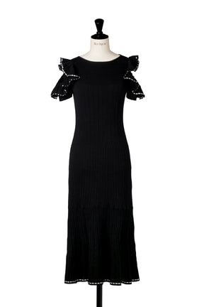 ［FOR HER］Stitch Frill-Shoulder Knit Dress