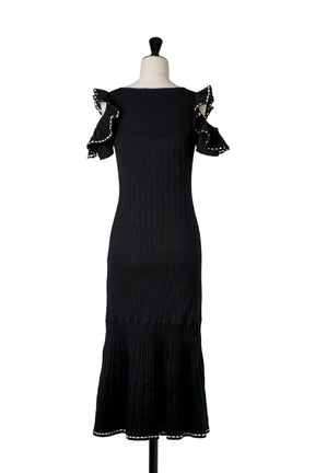 ［FOR HER］Stitch Frill-Shoulder Knit Dress