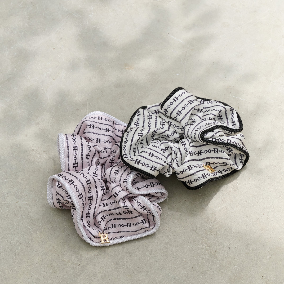 専用 ハリプトート シュシュ セット Striped H Logo Chouchou