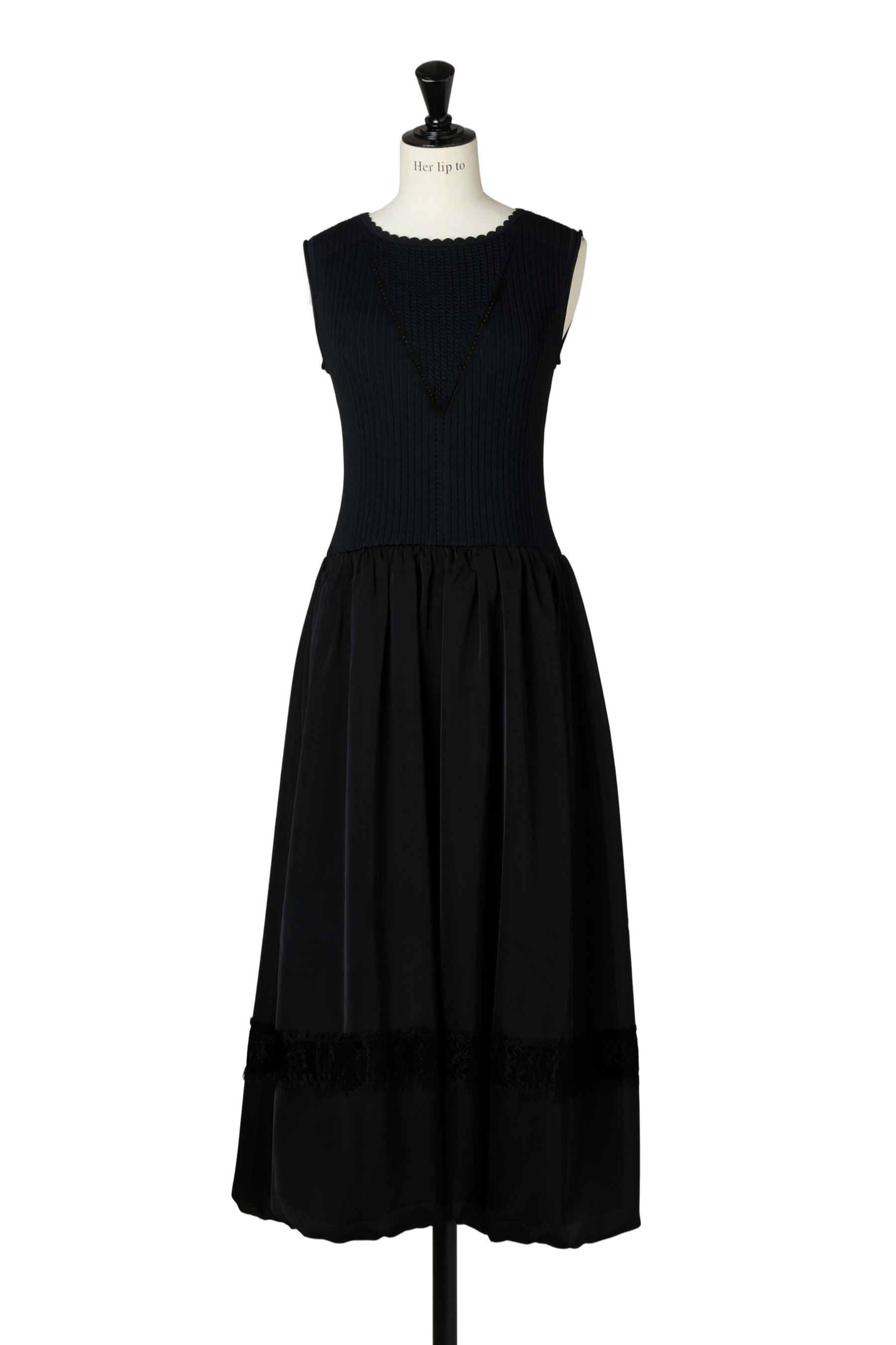 Essentia］Eyelet Knit Docking Dress
