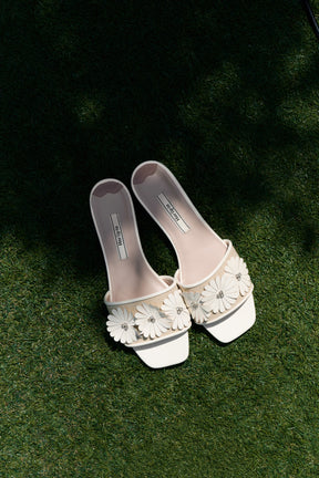 Daisy Flat Sandals