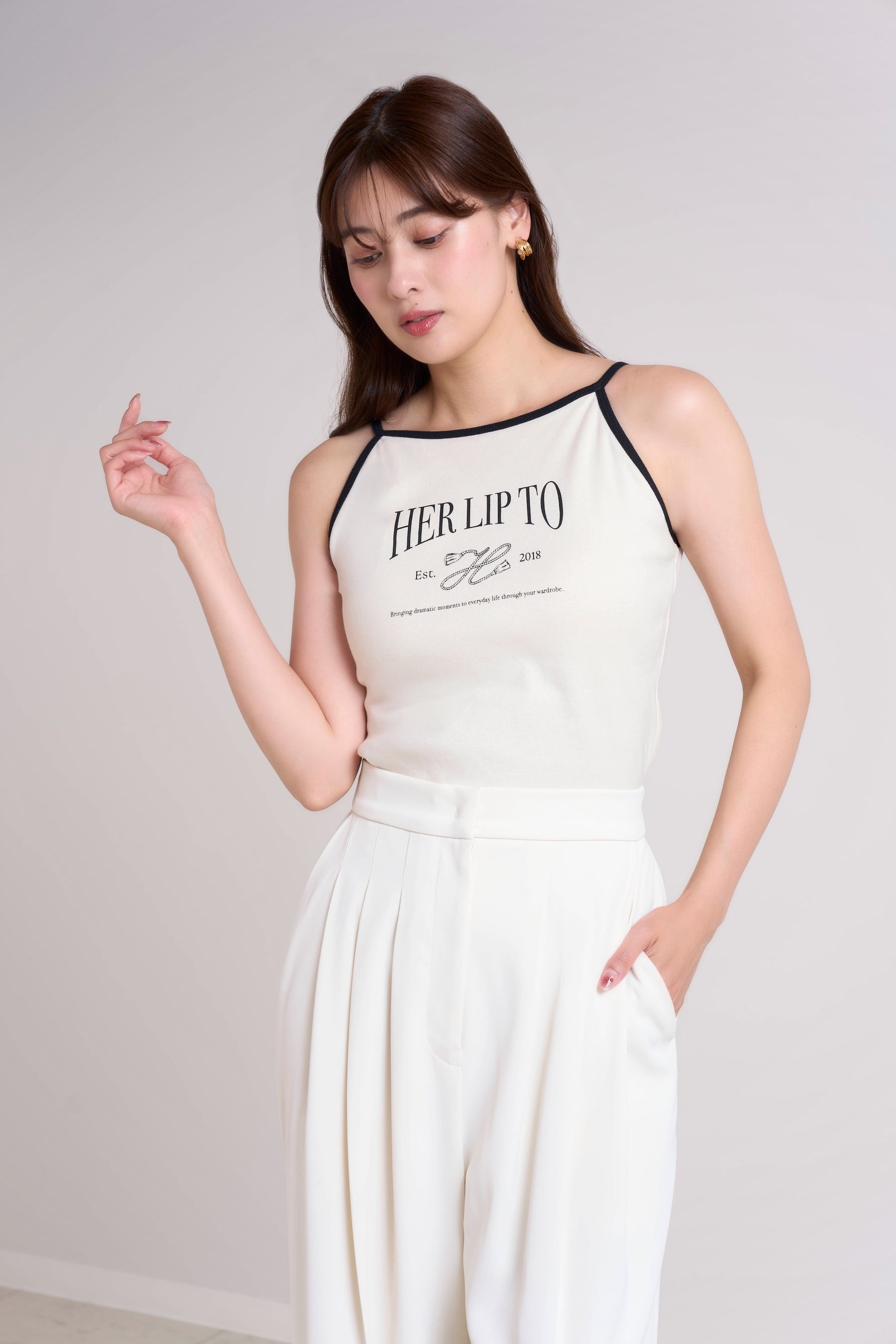 独特な 【送料無料】 Her Top Logo to lip トップス