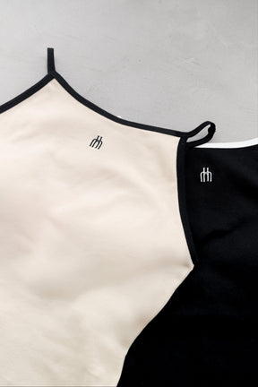 Trois Logo Top