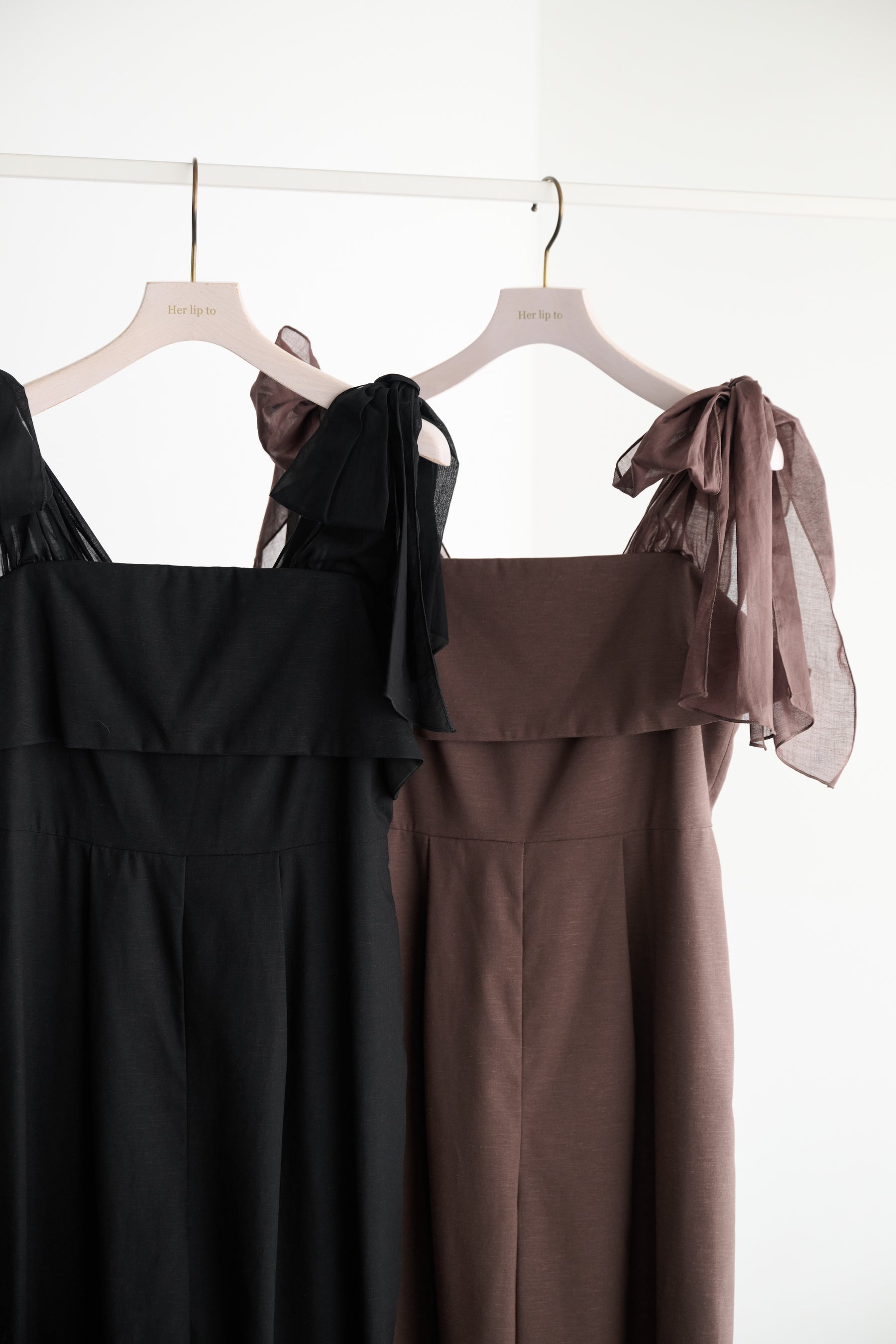 [New color] Ribbon Romper
