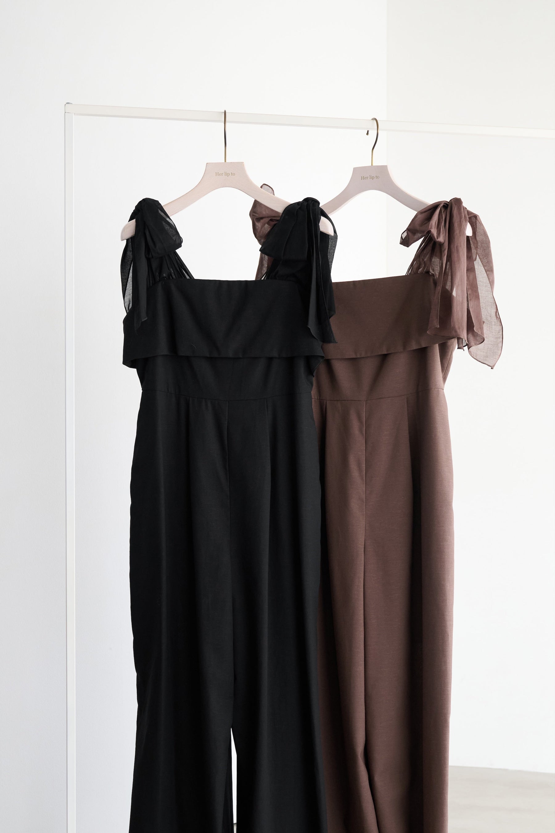 [New color] Ribbon Romper