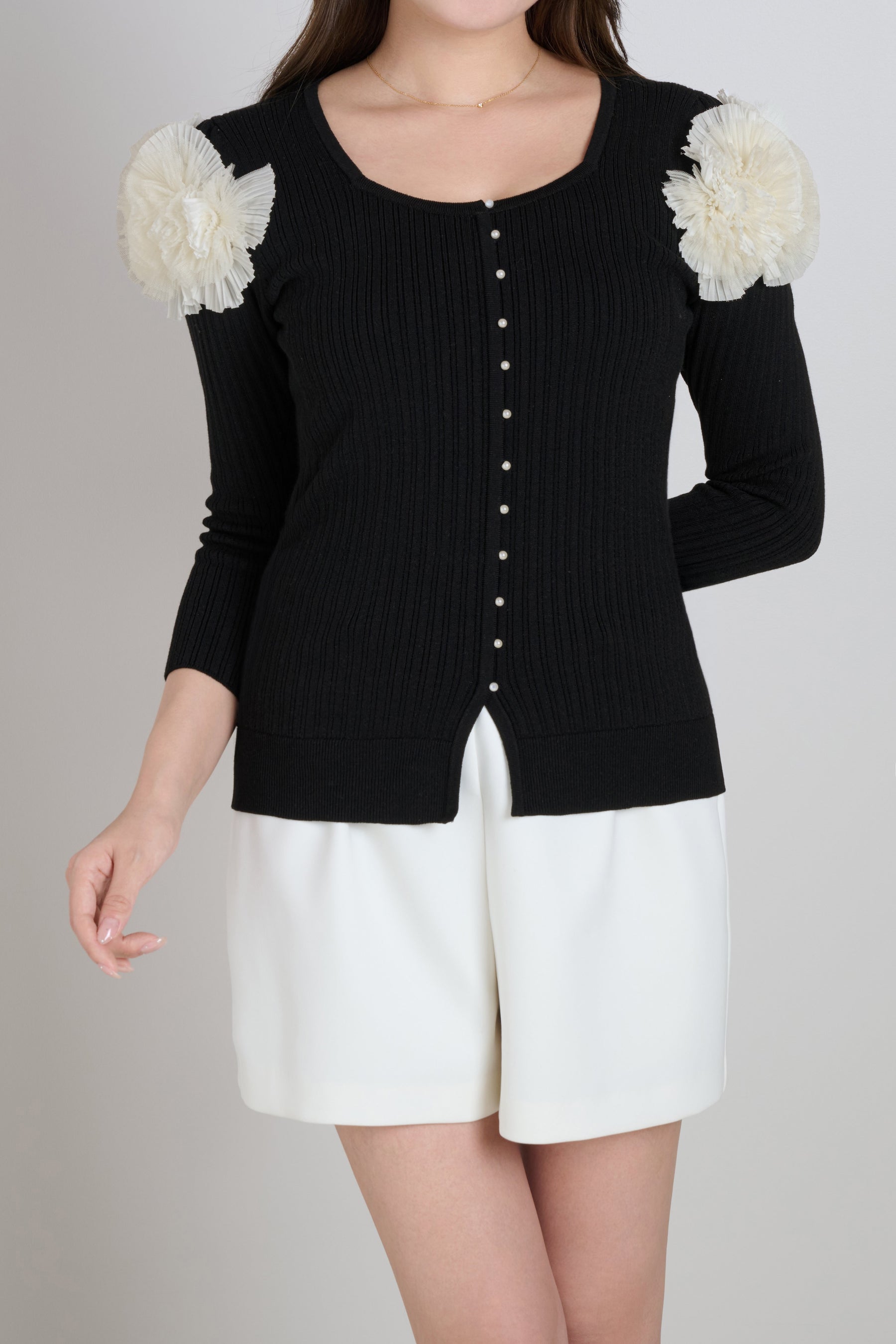 Vol.3 Petal -Cascade Pearl Button Top