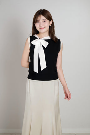 Two-Tone Bow Knit Top