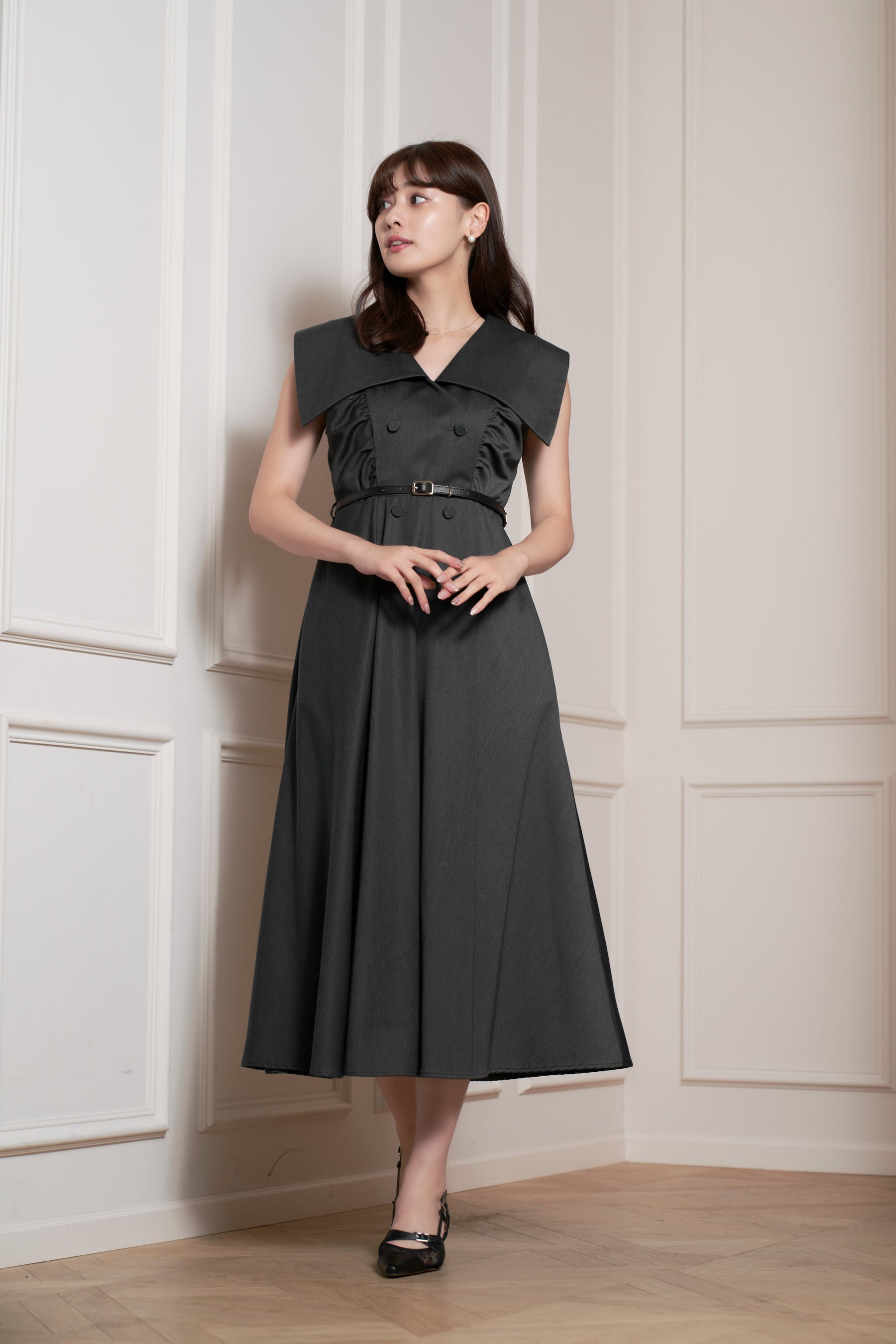 Vincennes Belted Big Collar Dress-