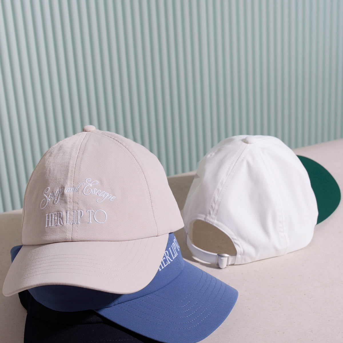 新品 herlipto Scoop and Escape cap キャップ Scoop and Escape Cap