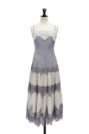 【新色】Isa Tiered Lace Cami Dress