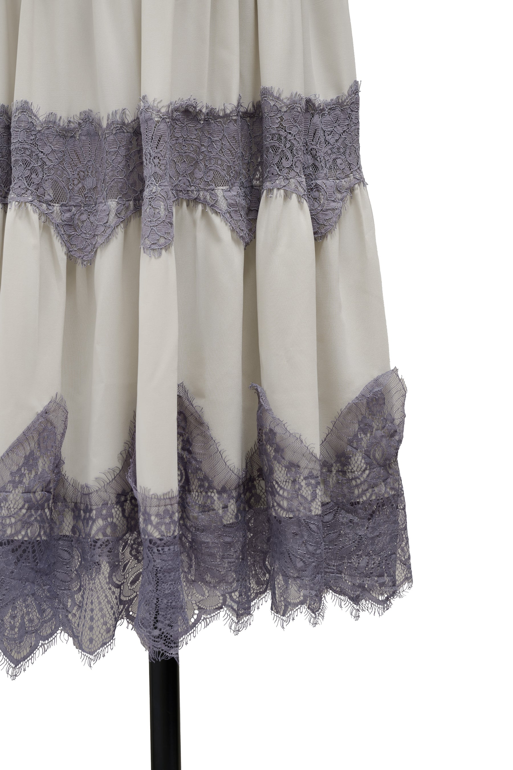 【新色】Isa Tiered Lace Cami Dress