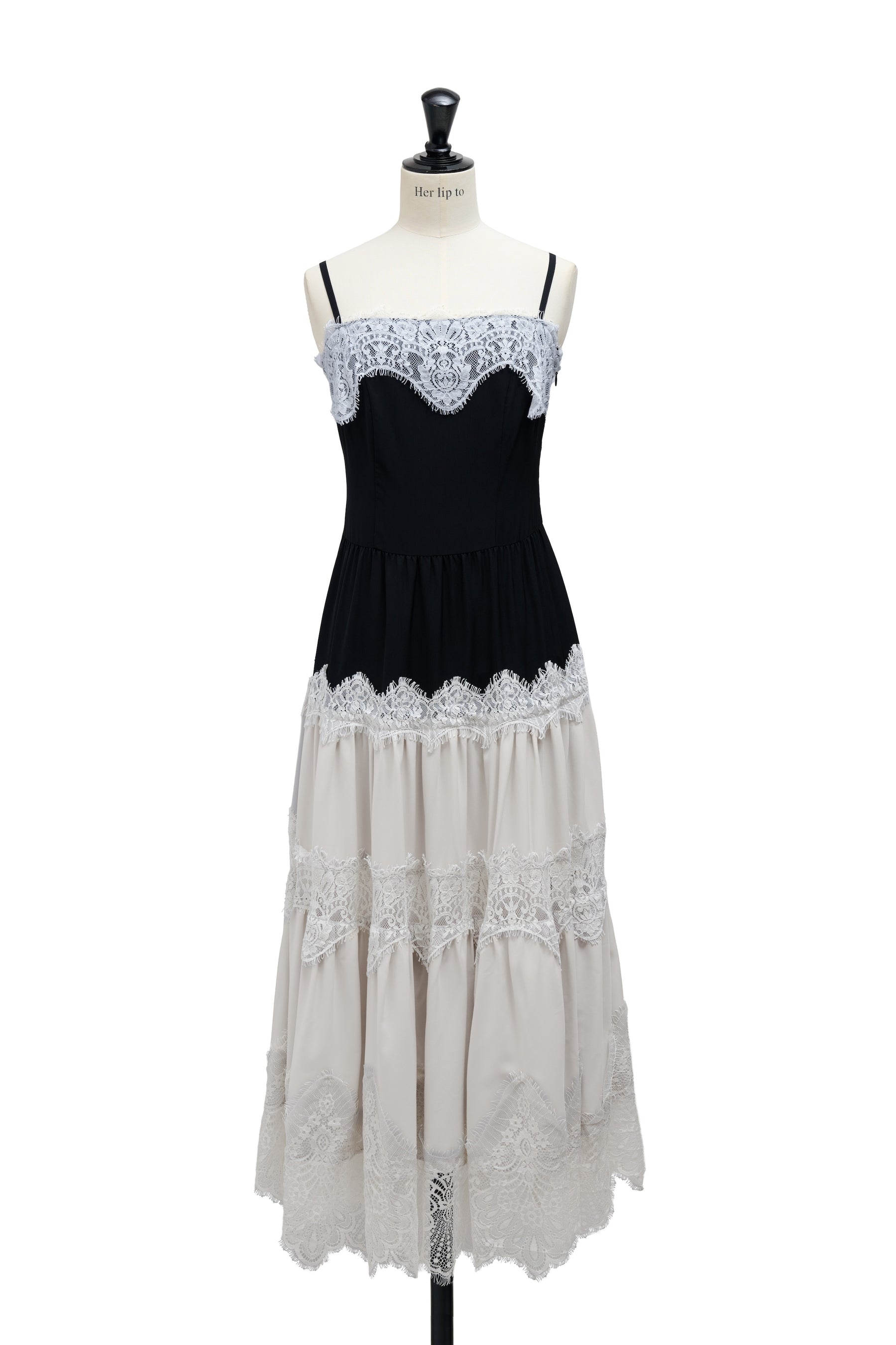 【新色】Isa Tiered Lace Cami Dress