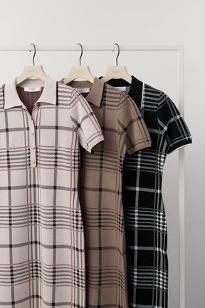 【新色】Gold-Buttoned Plaid Knit Dress