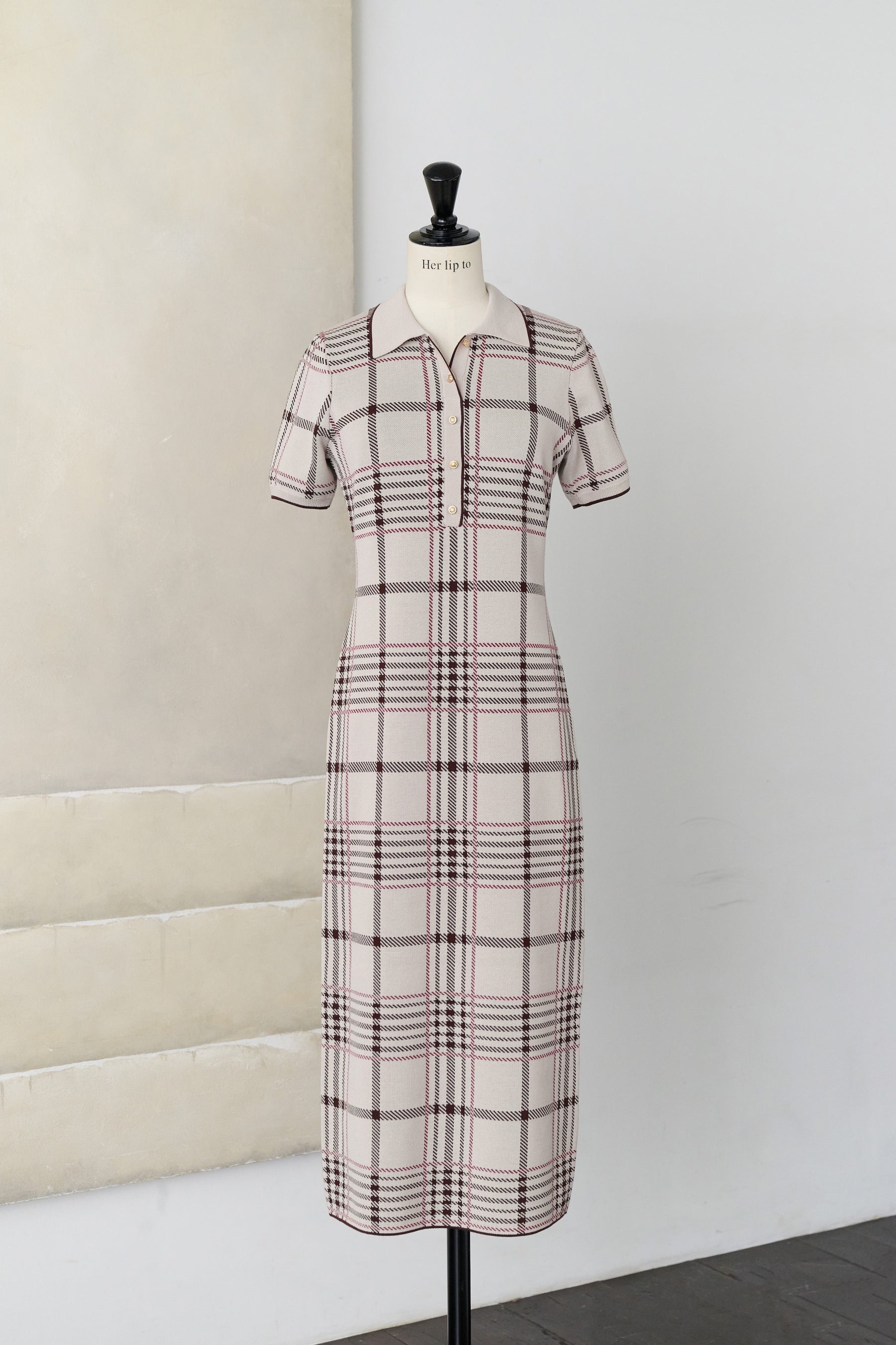 【新色】Gold-Buttoned Plaid Knit Dress