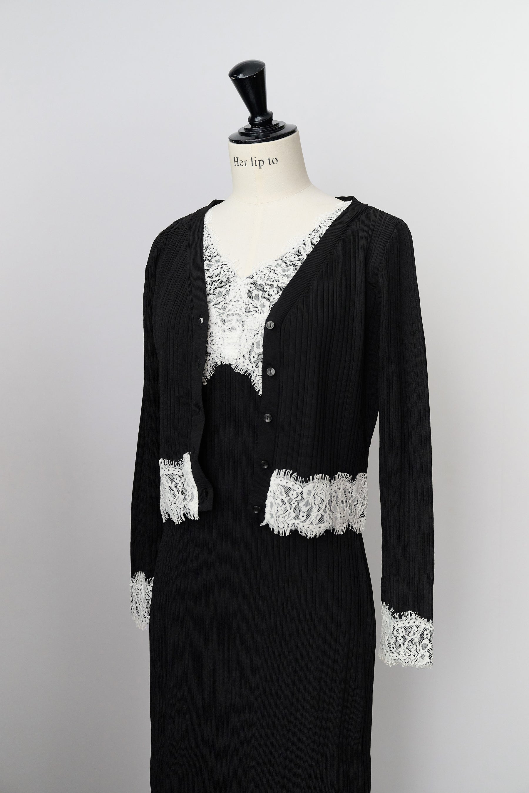［Essentia］Lace-Trimmed Knit Dress Set