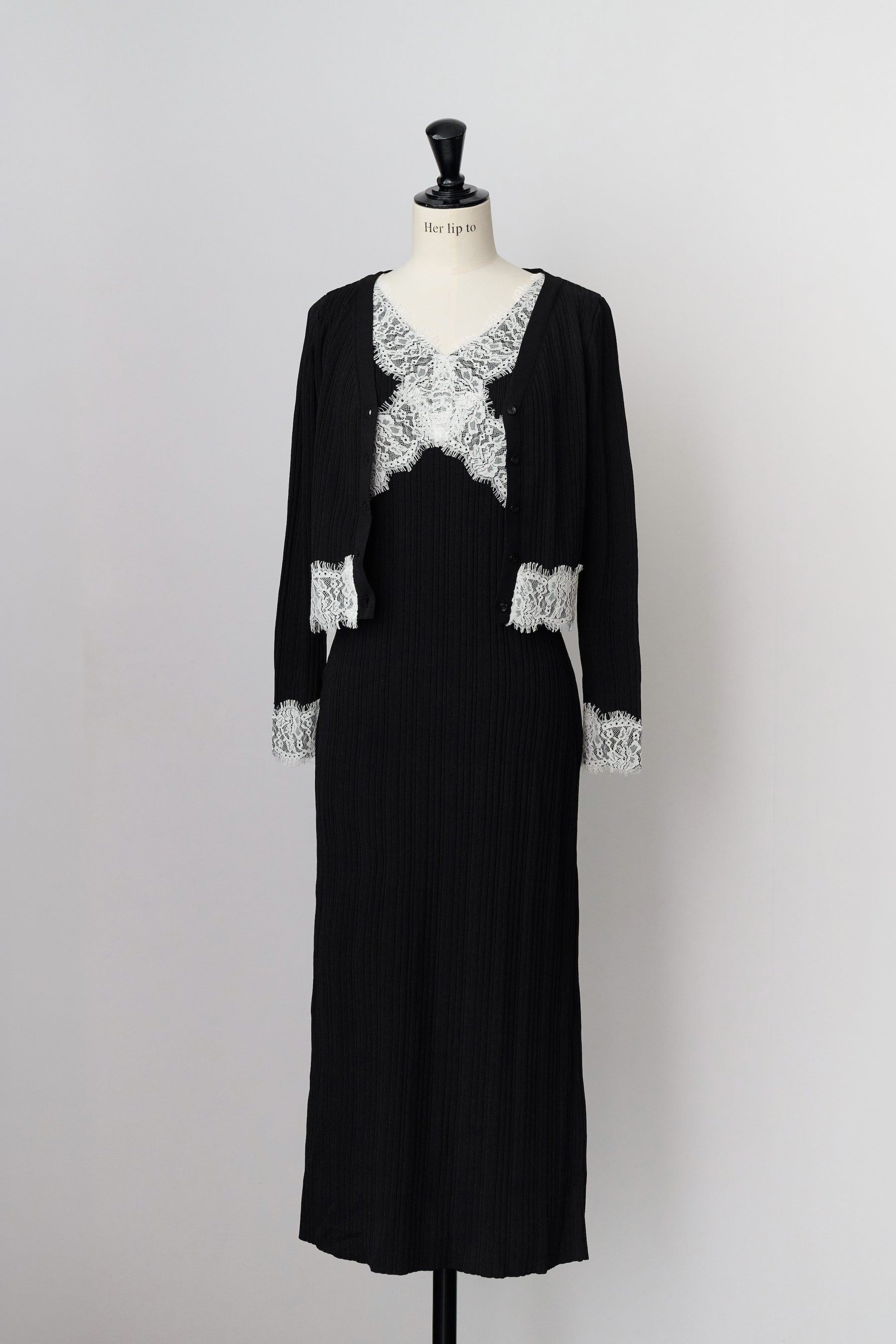 ［Essentia］Lace-Trimmed Knit Dress Set