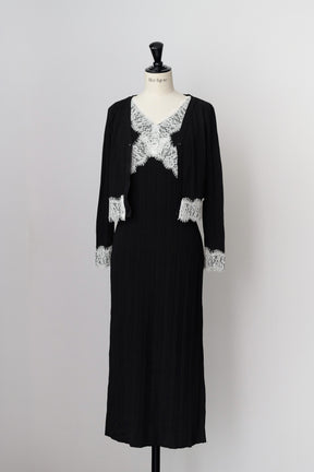 ［Essentia］Lace-Trimmed Knit Dress Set
