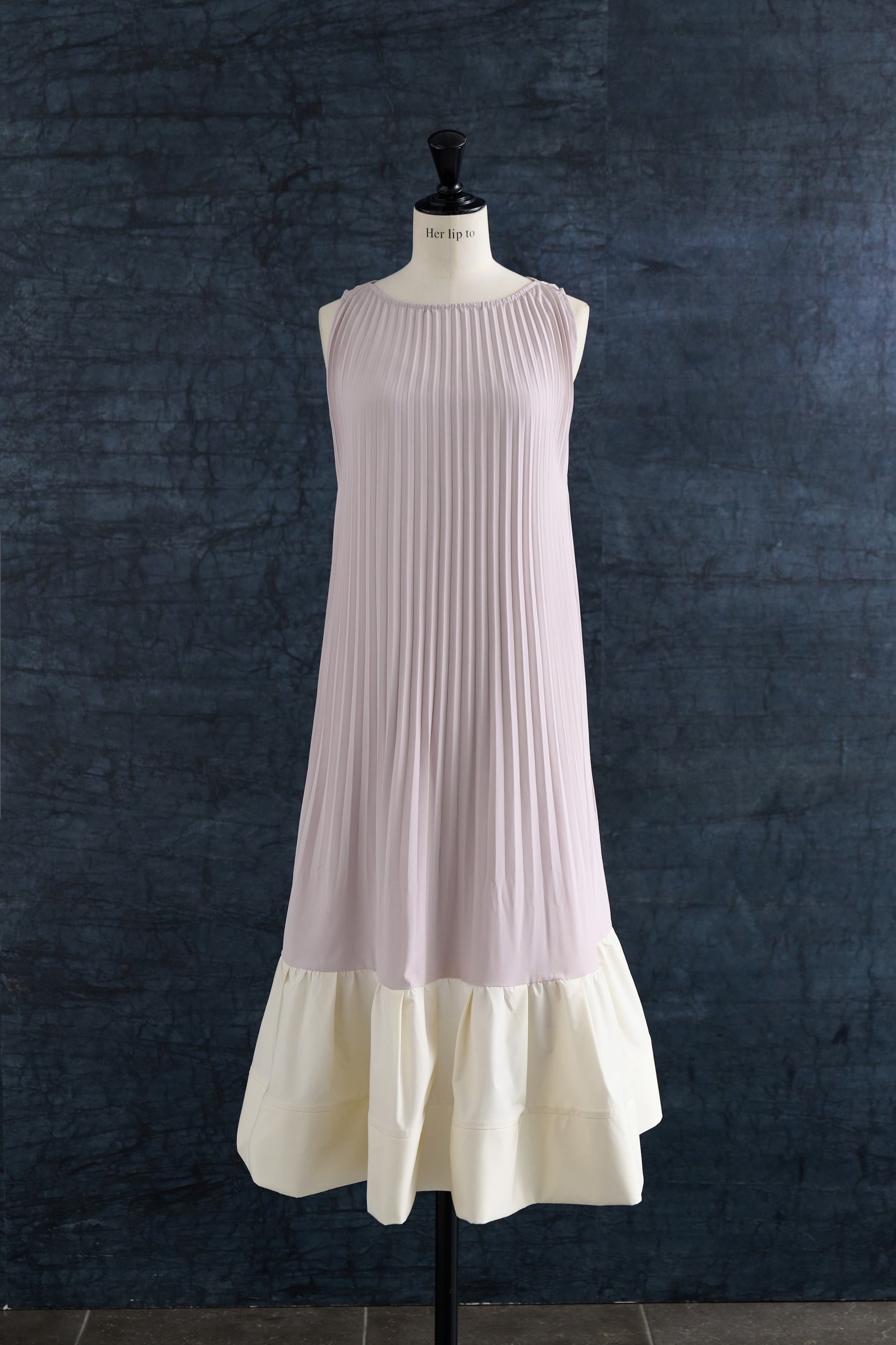 Pleated Fluid Long Dress		