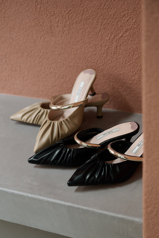 【8月下旬発送】Gold-Motif Ruched Mules