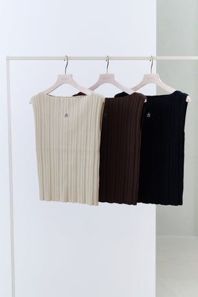 Ribbed Boat-Neck Knit Top