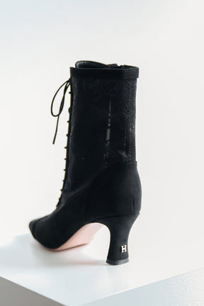 [Shipping in late August] Lace Ankle Boots