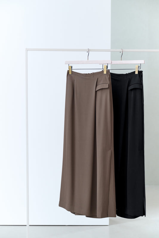 Front Overlap Pants