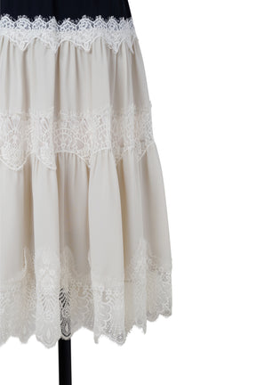 【8月上旬発送】Isa Tiered Lace Cami Dress