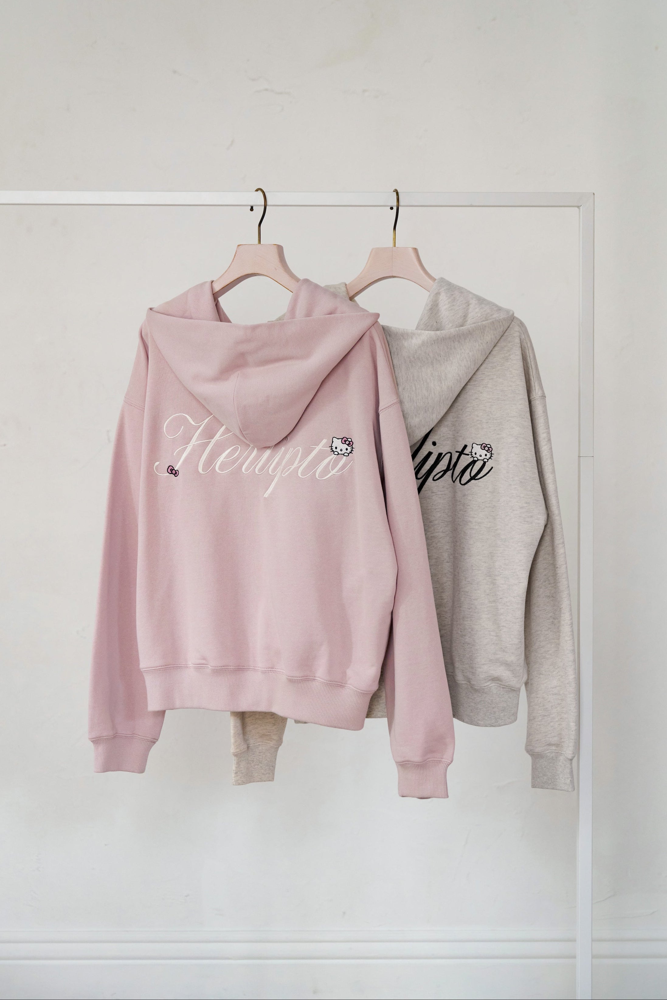 Her lip to All Item