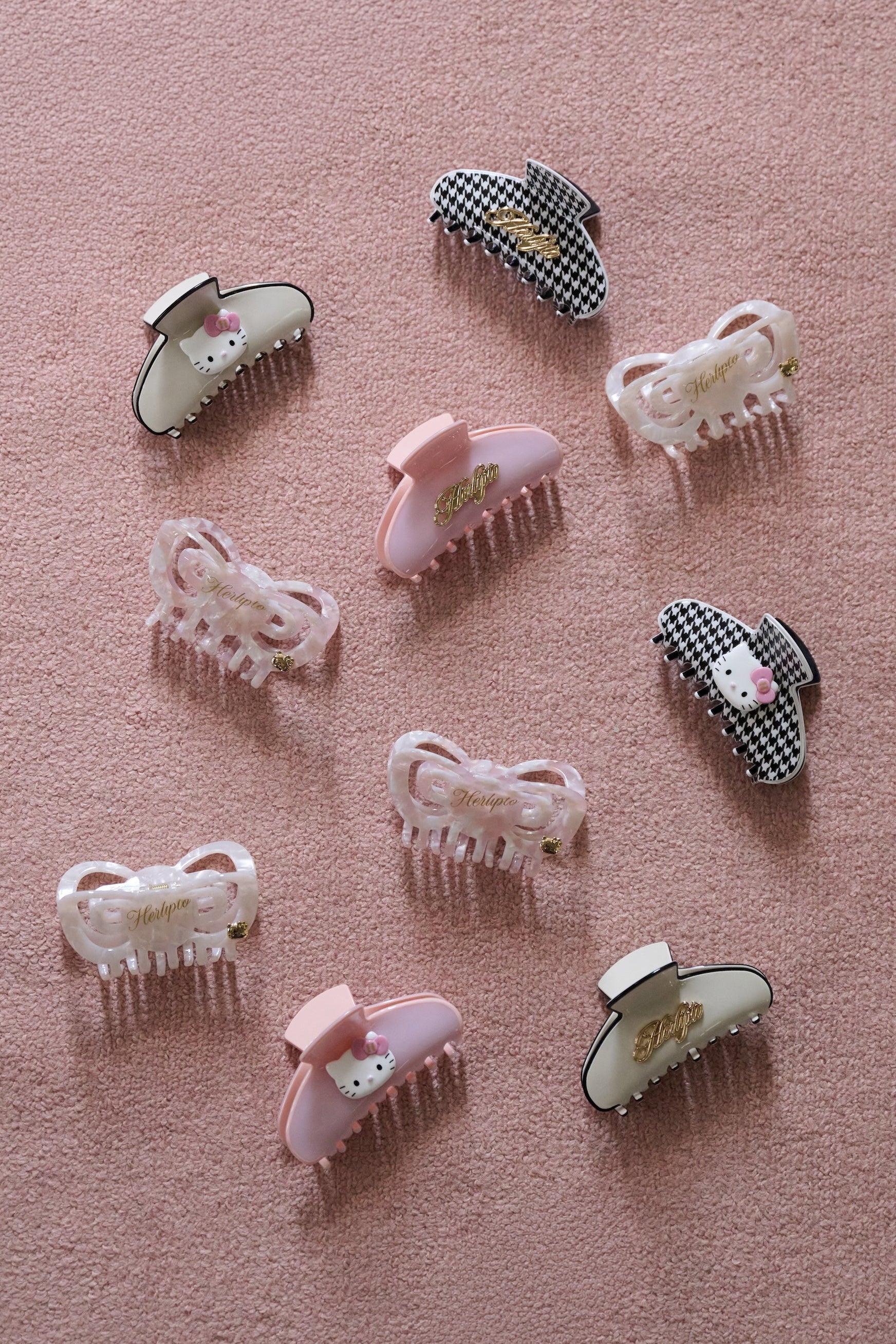 HLT x Hello Kitty Ribbon Hair Clip