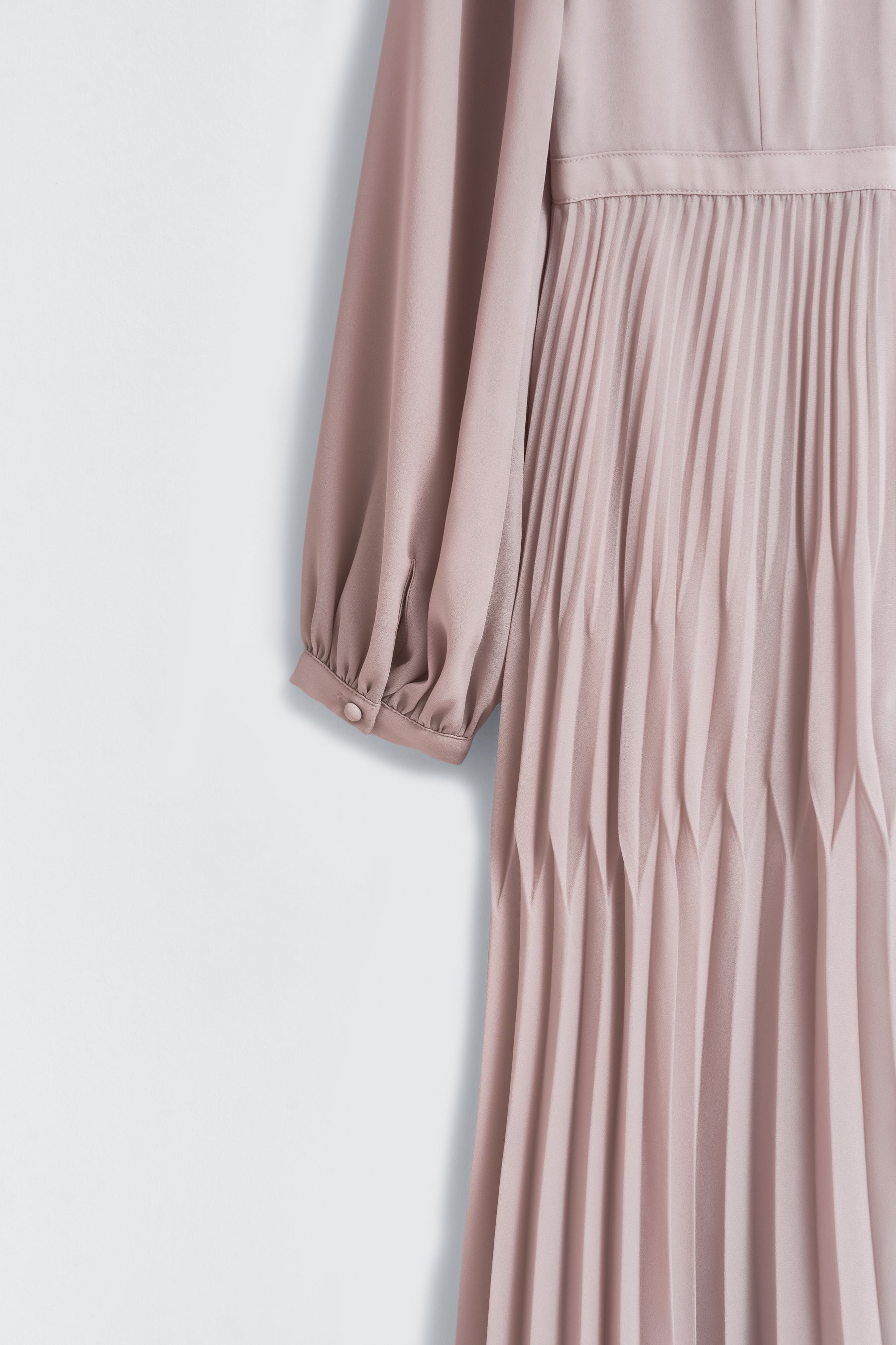 【9月上旬発送】Vol.1 Pleated Chiffon Lace Dress