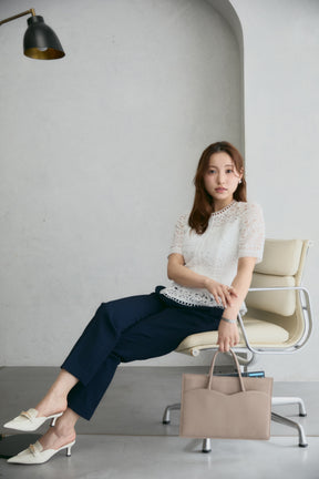 ［FOR HER］【6月中旬発送】Lip-Shaped PC Bag