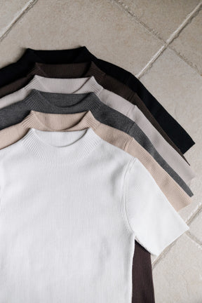 【新色】Wool-Blend Ribbed Knit Top