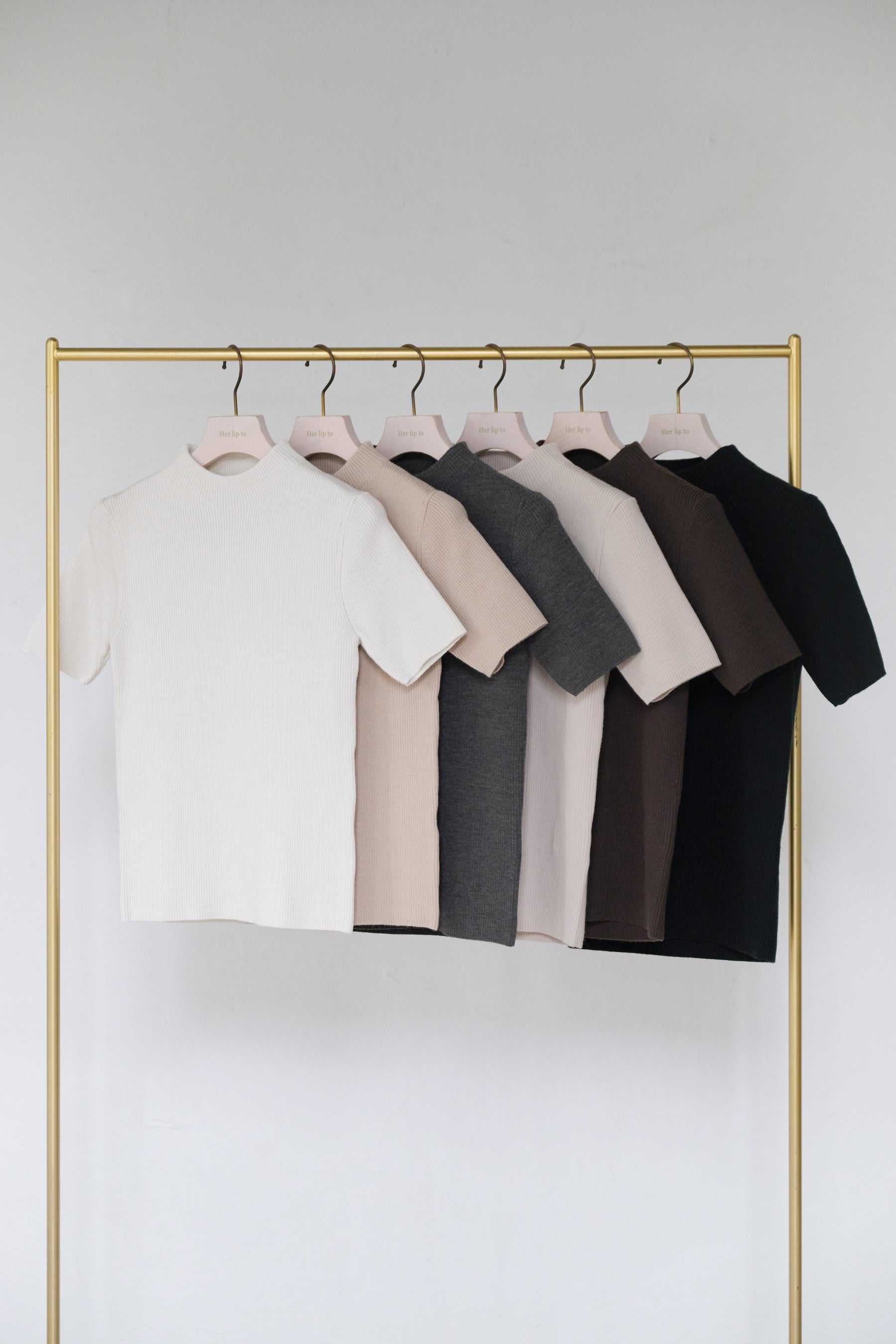 【新色】Wool-Blend Ribbed Knit Top