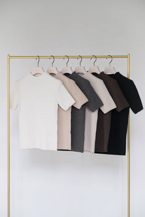 【新色】Wool-Blend Ribbed Knit Top