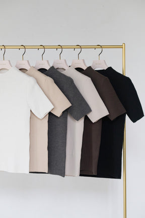 【新色】Wool-Blend Ribbed Knit Top
