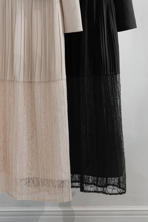 ［Essentia］Pleated Lace Docking Dress