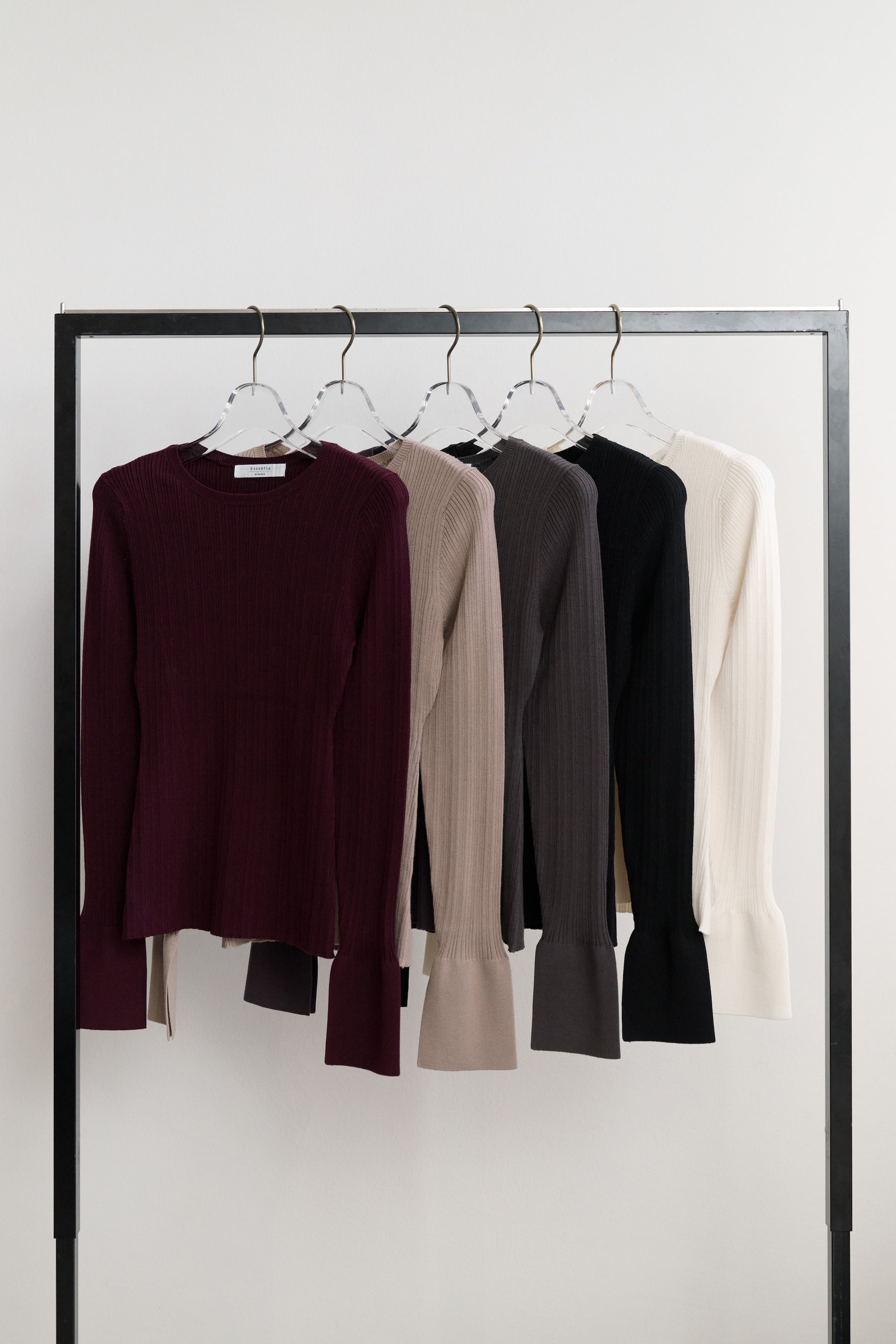 [Ships in early October] ［Essentia］Essential Rib Knit Top