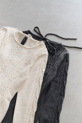 ［Essentia］Cable-Knit Flared Dress