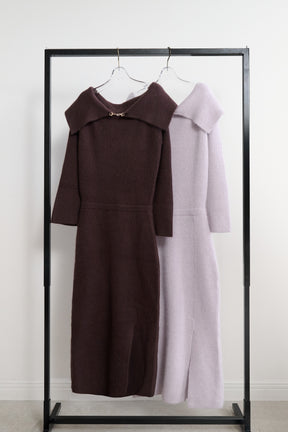 ［Essentia］Off-the-Shoulder Bit Knit Dress