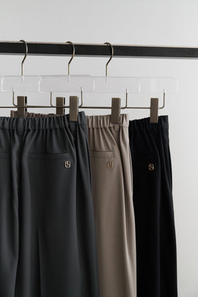 [Ships in early October]［Essentia］Tucked Wide-Leg Easy Pants