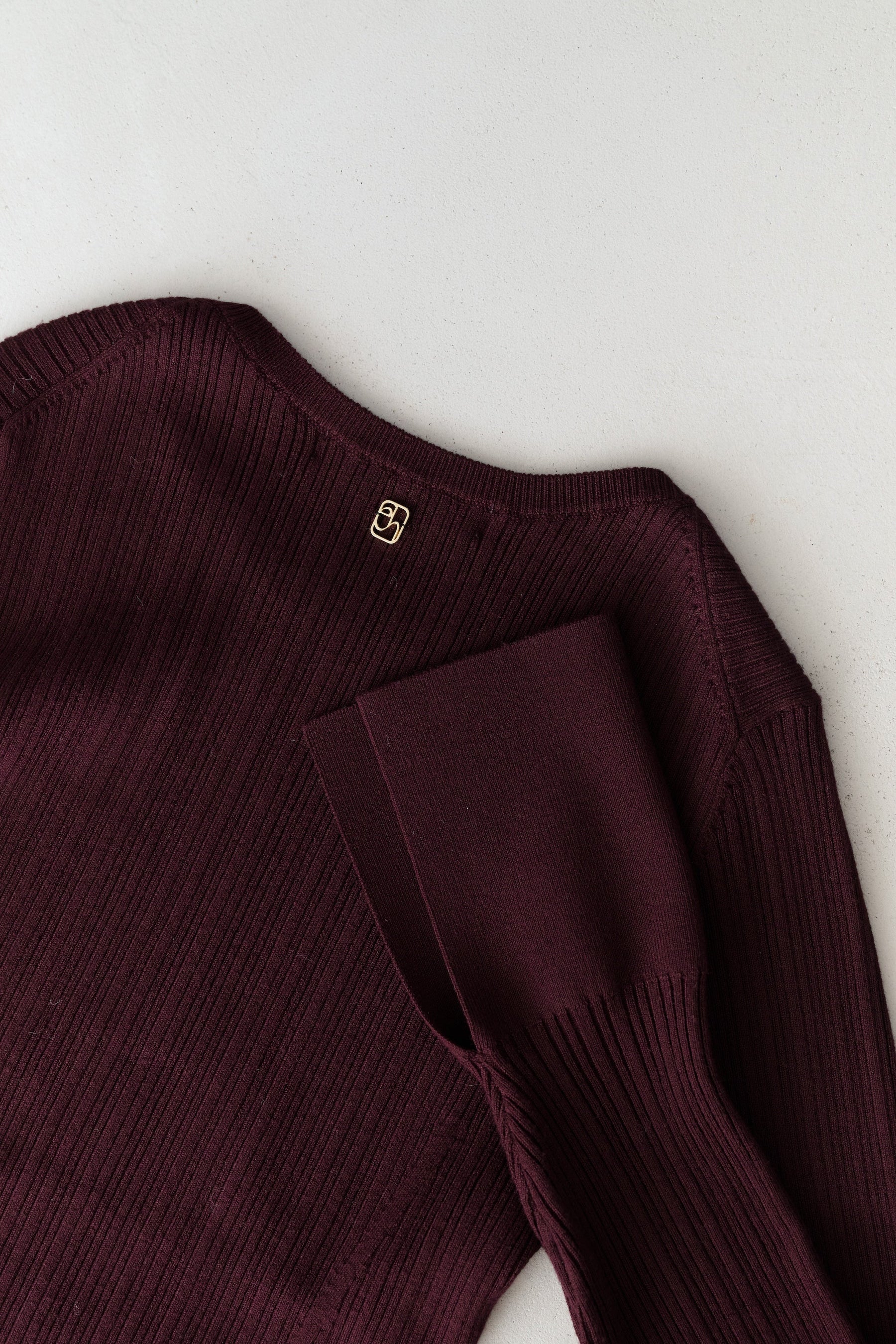 [Ships in early October] ［Essentia］Essential Rib Knit Top