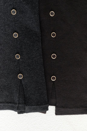 [Ships in early October] ［Essentia］Asymmetrical Tucked Knit Top
