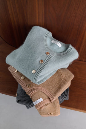 ［Essentia］Gold Emblem Button Knit Jacket