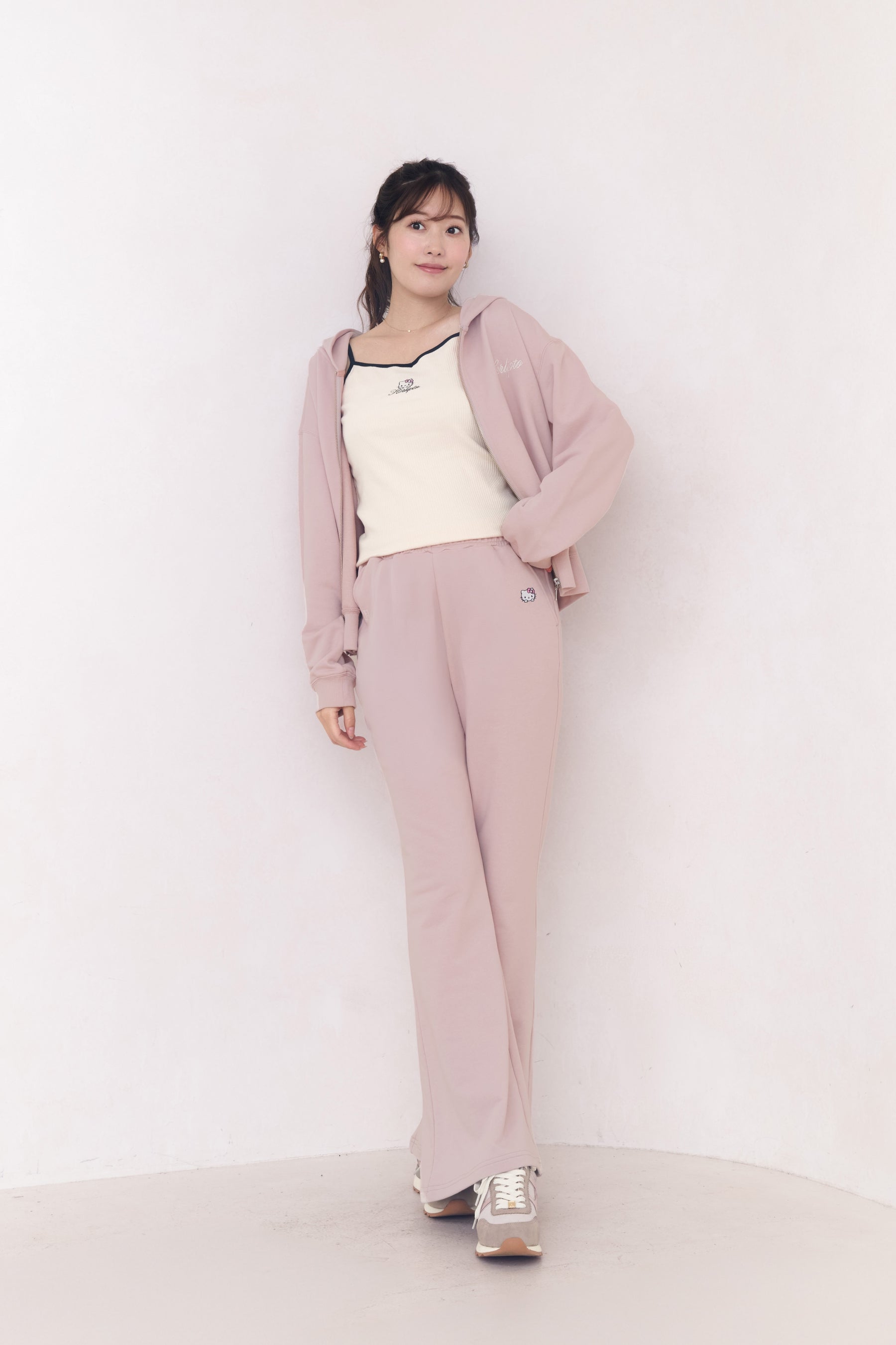 HLT x Hello Kitty Sweatpants