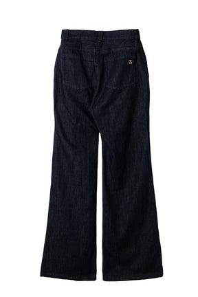 [Ships in early October]［Essentia］Essential Semi Flared Jeans