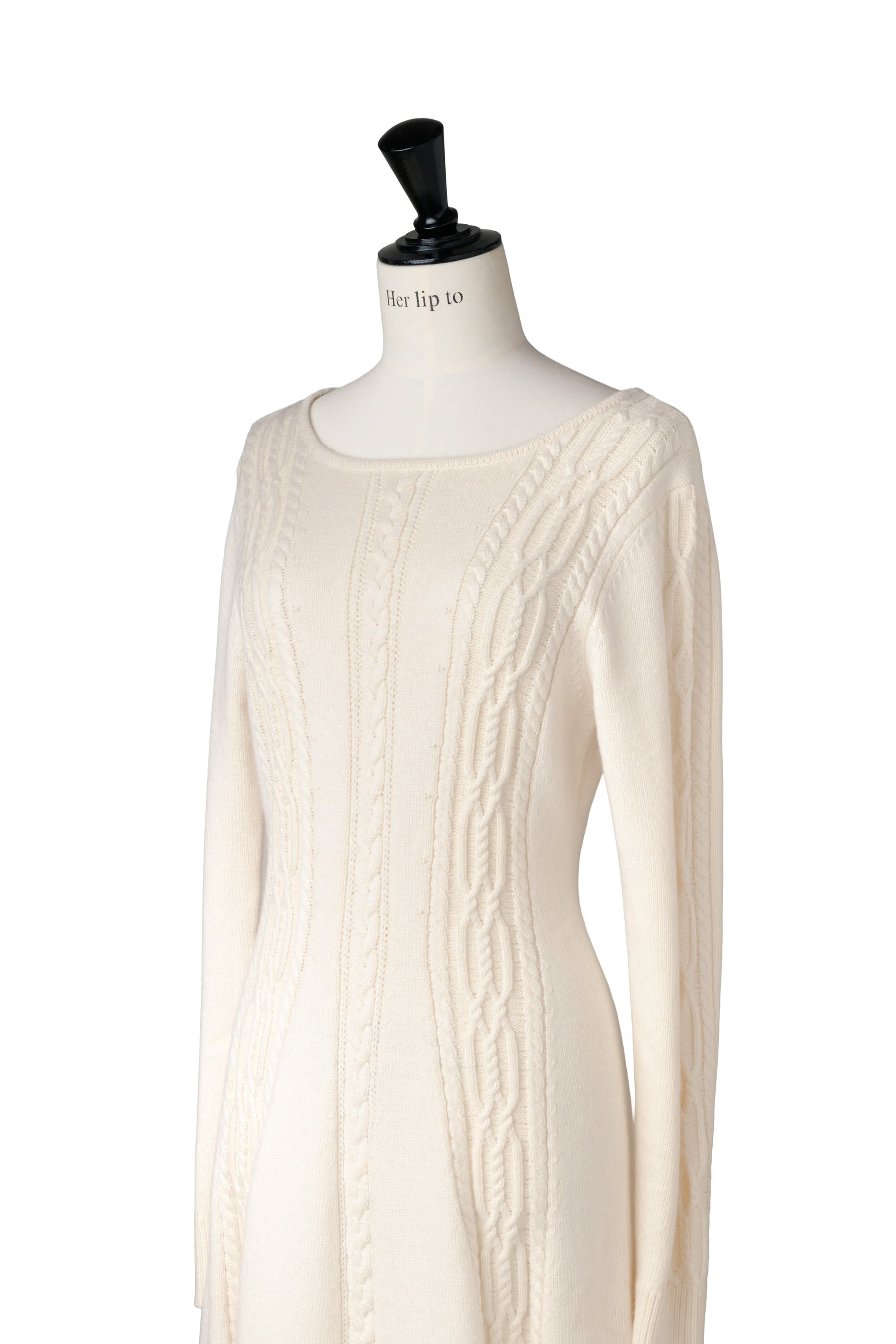 ［Essentia］Cable-Knit Flared Dress