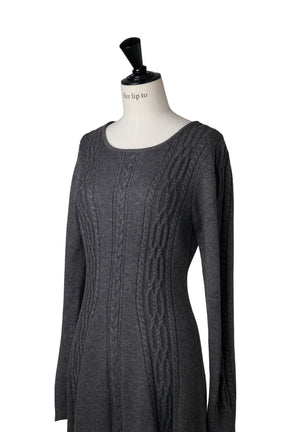 ［Essentia］Cable-Knit Flared Dress